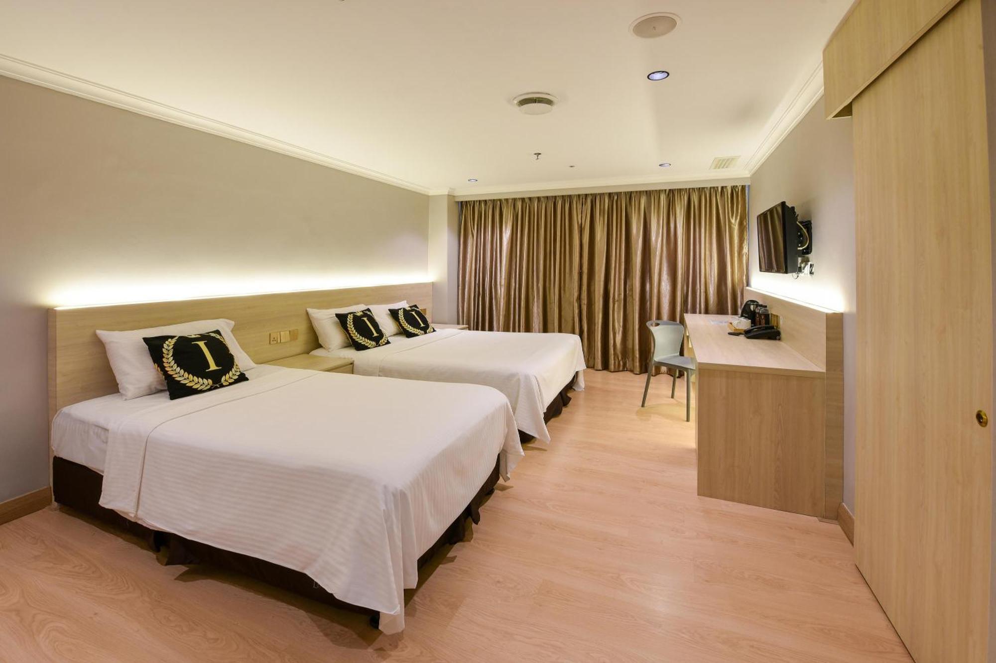 Double Deluxe Room